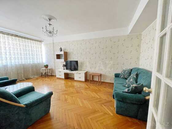 2 otaqlı Köhnə tikili, 28 May m., Bakı