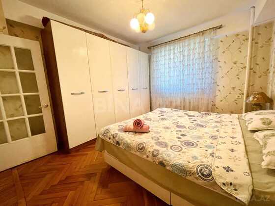 2 otaqlı Köhnə tikili, 28 May m., Bakı