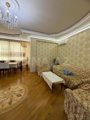 3 otaqlı Yeni tikili, İnşaatçılar m., Bakı