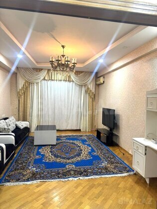 3 otaqlı Yeni tikili, 8 Noyabr m., Bakı