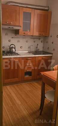 3 otaqlı Köhnə tikili, Gənclik m., Bakı