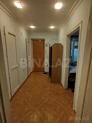 3 otaqlı Köhnə tikili, Elmlər Akademiyası m., Bakı