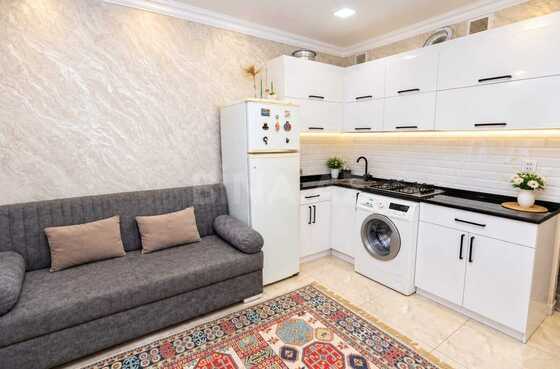 3 otaqlı Köhnə tikili, Əhmədli m., Bakı