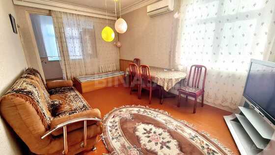 2 otaqlı Köhnə tikili, Gənclik m., Bakı