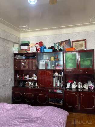 3 otaqlı Köhnə tikili, Elmlər Akademiyası m., Bakı