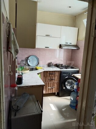 2 otaqlı Köhnə tikili, Memar Əcəmi m., Bakı