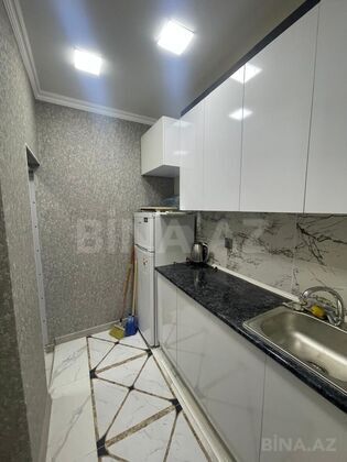 2 otaqlı Köhnə tikili, Memar Əcəmi m., Bakı