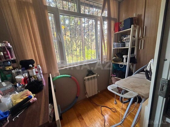 4 otaqlı Köhnə tikili, Qaraçuxur q., Bakı