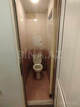 3 otaqlı Köhnə tikili, Elmlər Akademiyası m., Bakı