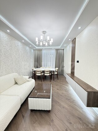 3 otaqlı Köhnə tikili, Əhmədli m., Bakı