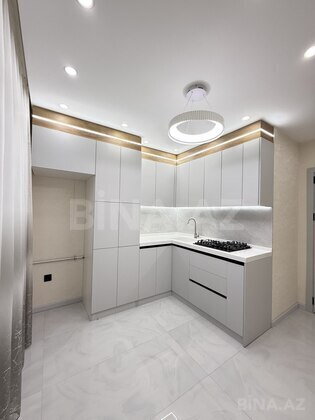 3 otaqlı Köhnə tikili, Əhmədli m., Bakı
