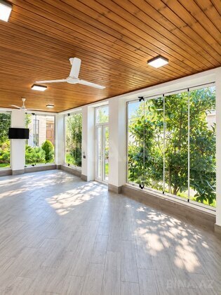 5 otaqlı Həyət evi/Bağ evi, Mərdəkan q., Bakı