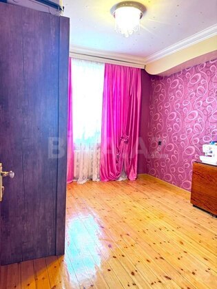 3 otaqlı Köhnə tikili, Yeni Günəşli q., Bakı