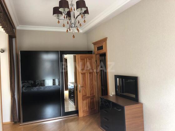 3 otaqlı Köhnə tikili, Sahil m., Bakı