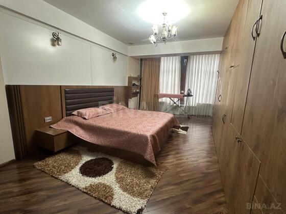 3 otaqlı Yeni tikili, Nizami m., Bakı