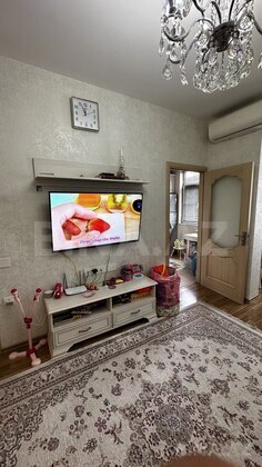 2 otaqlı Köhnə tikili, Memar Əcəmi m., Bakı