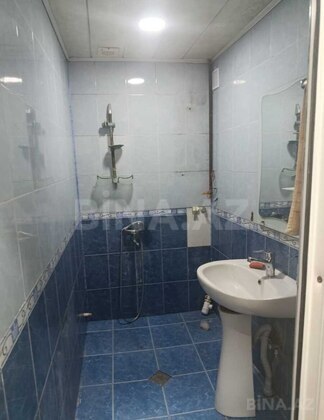 3 otaqlı Köhnə tikili, Qara Qarayev m., Bakı