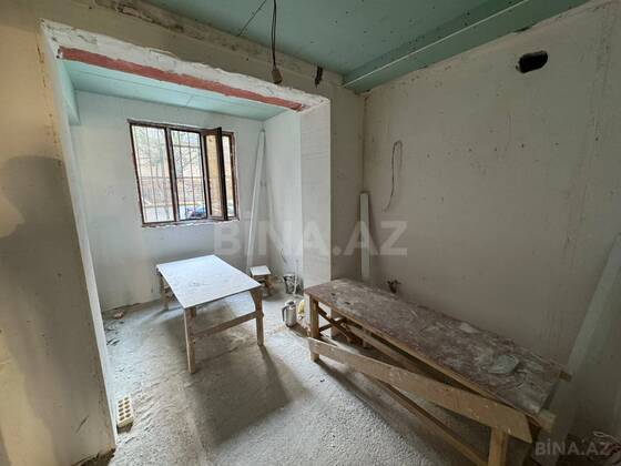 3 otaqlı Köhnə tikili, İnşaatçılar m., Bakı