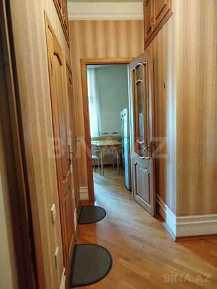 3 otaqlı Köhnə tikili, Azadlıq Prospekti m., Bakı