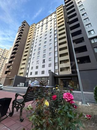 3 otaqlı Yeni tikili, Şah İsmayıl Xətai m., Bakı