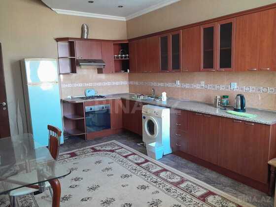 3 otaqlı Yeni tikili, 28 May m., Bakı