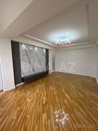 3 otaqlı Yeni tikili, 7-ci mikrorayon q., Bakı