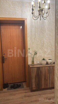 2 otaqlı Köhnə tikili, Şah İsmayıl Xətai m., Bakı