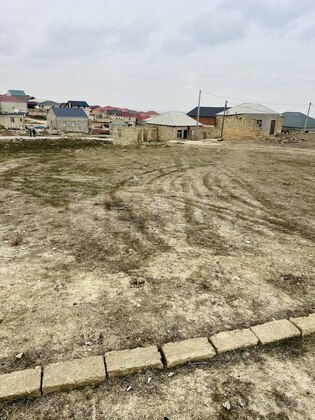 Torpaq Atyalı q., Bakı
