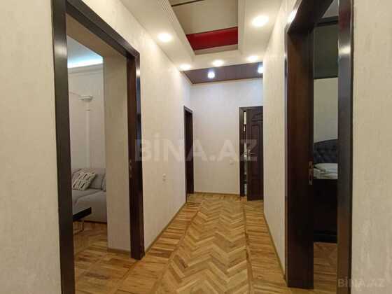 3 otaqlı Köhnə tikili, Sahil m., Bakı