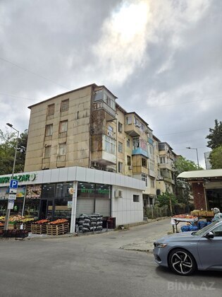 2 otaqlı Köhnə tikili, Memar Əcəmi m., Bakı