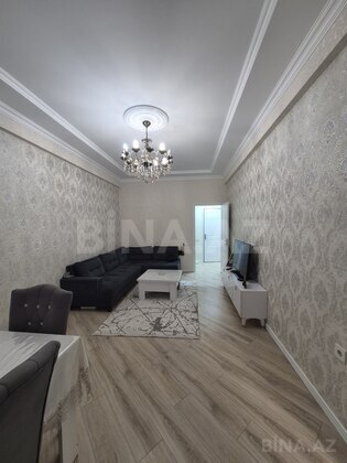 3 otaqlı Yeni tikili, Xırdalan