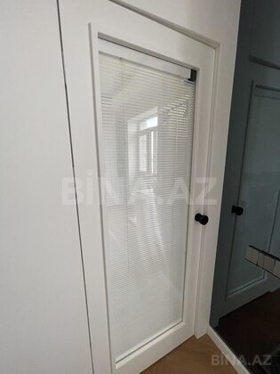 2 otaqlı Köhnə tikili, Elmlər Akademiyası m., Bakı