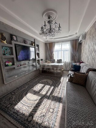 3 otaqlı Köhnə tikili, Yeni Günəşli q., Bakı