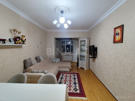 2 otaqlı Köhnə tikili, Həzi Aslanov m., Bakı