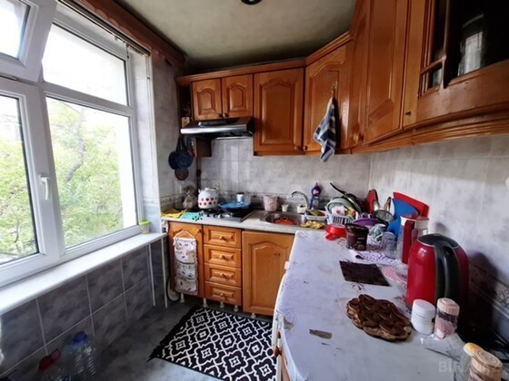 3 otaqlı Köhnə tikili, Qara Qarayev m., Bakı