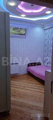 3 otaqlı Yeni tikili, Xırdalan