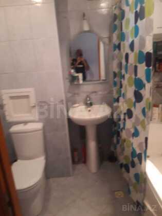 3 otaqlı Köhnə tikili, Qara Qarayev m., Bakı