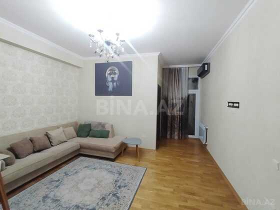 3 otaqlı Yeni tikili, Xırdalan