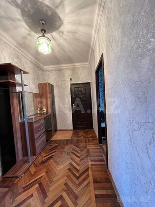 3 otaqlı Köhnə tikili, Memar Əcəmi m., Bakı