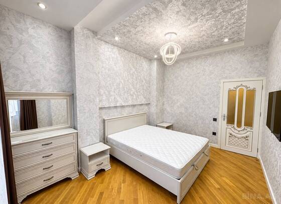 2 otaqlı Yeni tikili, Şah İsmayıl Xətai m., Bakı