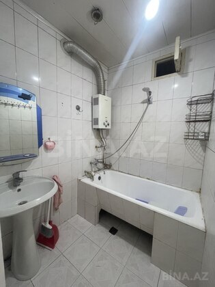2 otaqlı Köhnə tikili, Memar Əcəmi m., Bakı