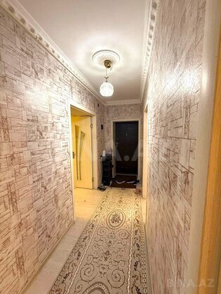 3 otaqlı Köhnə tikili, Bakıxanov q., Bakı