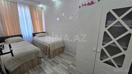 3 otaqlı Yeni tikili, Xırdalan