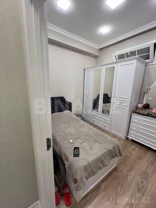 3 otaqlı Yeni tikili, Xırdalan