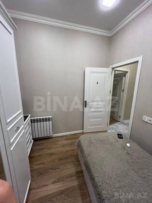 3 otaqlı Yeni tikili, Xırdalan