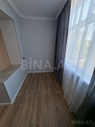 3 otaqlı Köhnə tikili, Qara Qarayev m., Bakı