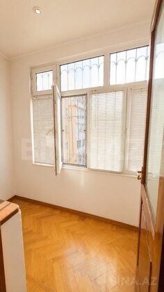 3 otaqlı Yeni tikili, Qara Qarayev m., Bakı