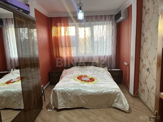 3 otaqlı Köhnə tikili, Yeni Günəşli q., Bakı