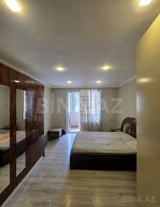 3 otaqlı Köhnə tikili, İnşaatçılar m., Bakı