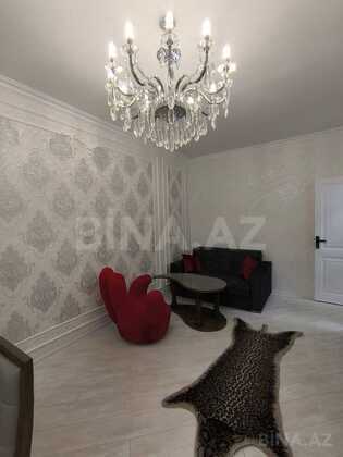 2 otaqlı Köhnə tikili, Memar Əcəmi m., Bakı